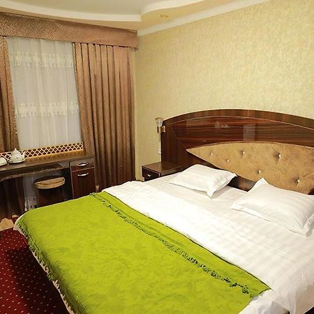 Hotel Reikartz Surxon Termez Esterno foto