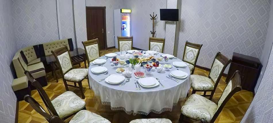 Hotel Reikartz Surxon Termez Esterno foto
