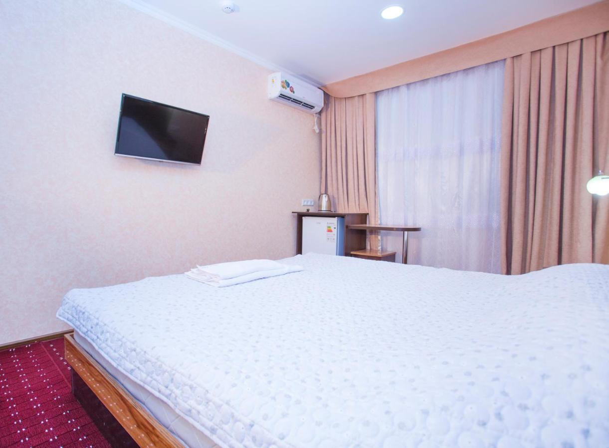 Hotel Reikartz Surxon Termez Esterno foto